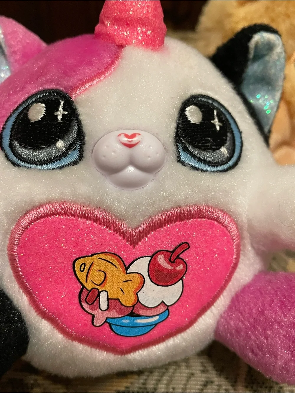 7 Zuru Rainbocorns small plush